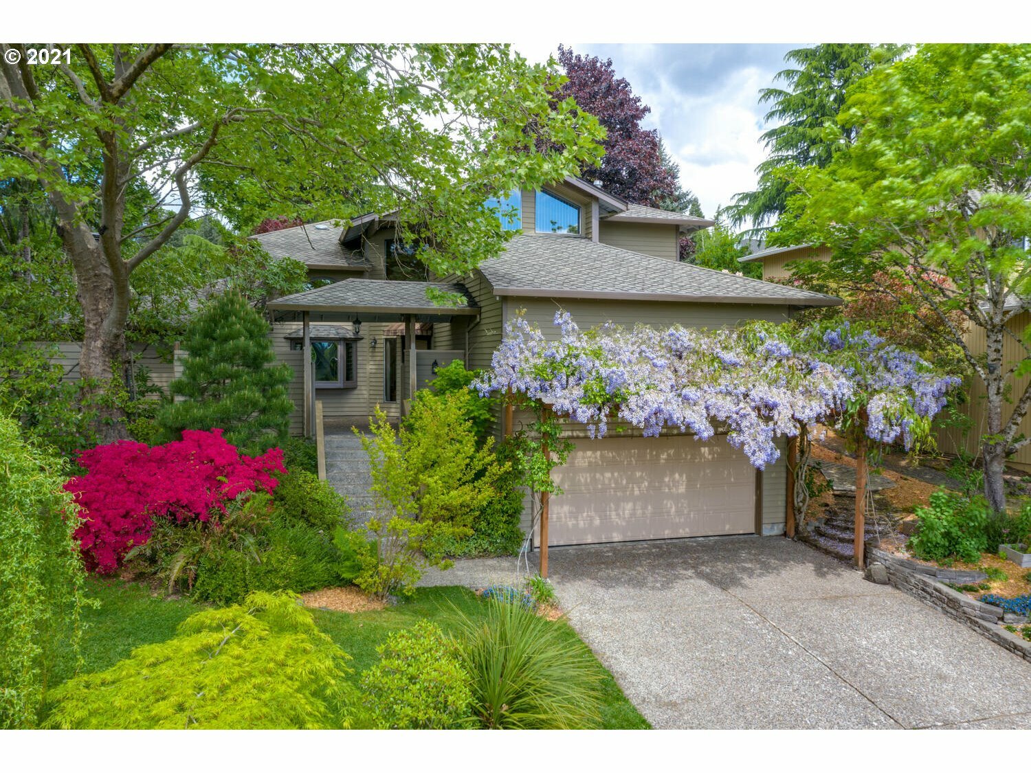 2633 SW Orchard Hill Ln  Lake Oswego OR 97035 photo