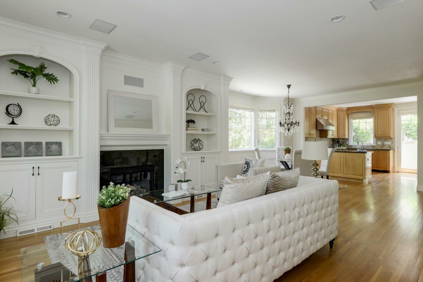 Property Photo: 11700 Putter Way CA 94024