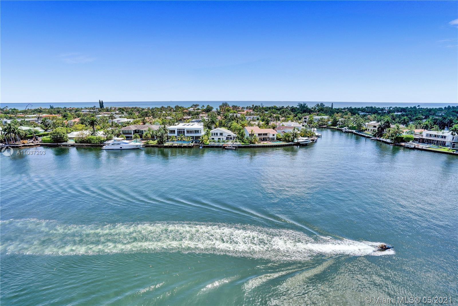 Property Photo: 20201 E Country Club Dr 1006 FL 33180