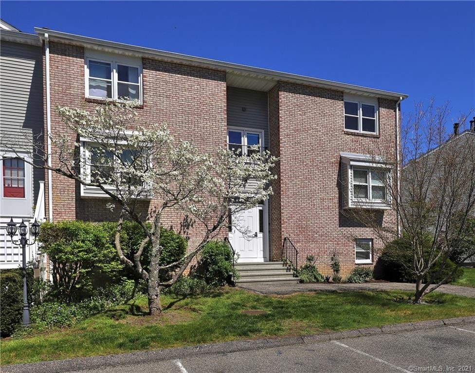 Property Photo:  73 Carriage Drive 73  CT 06460 