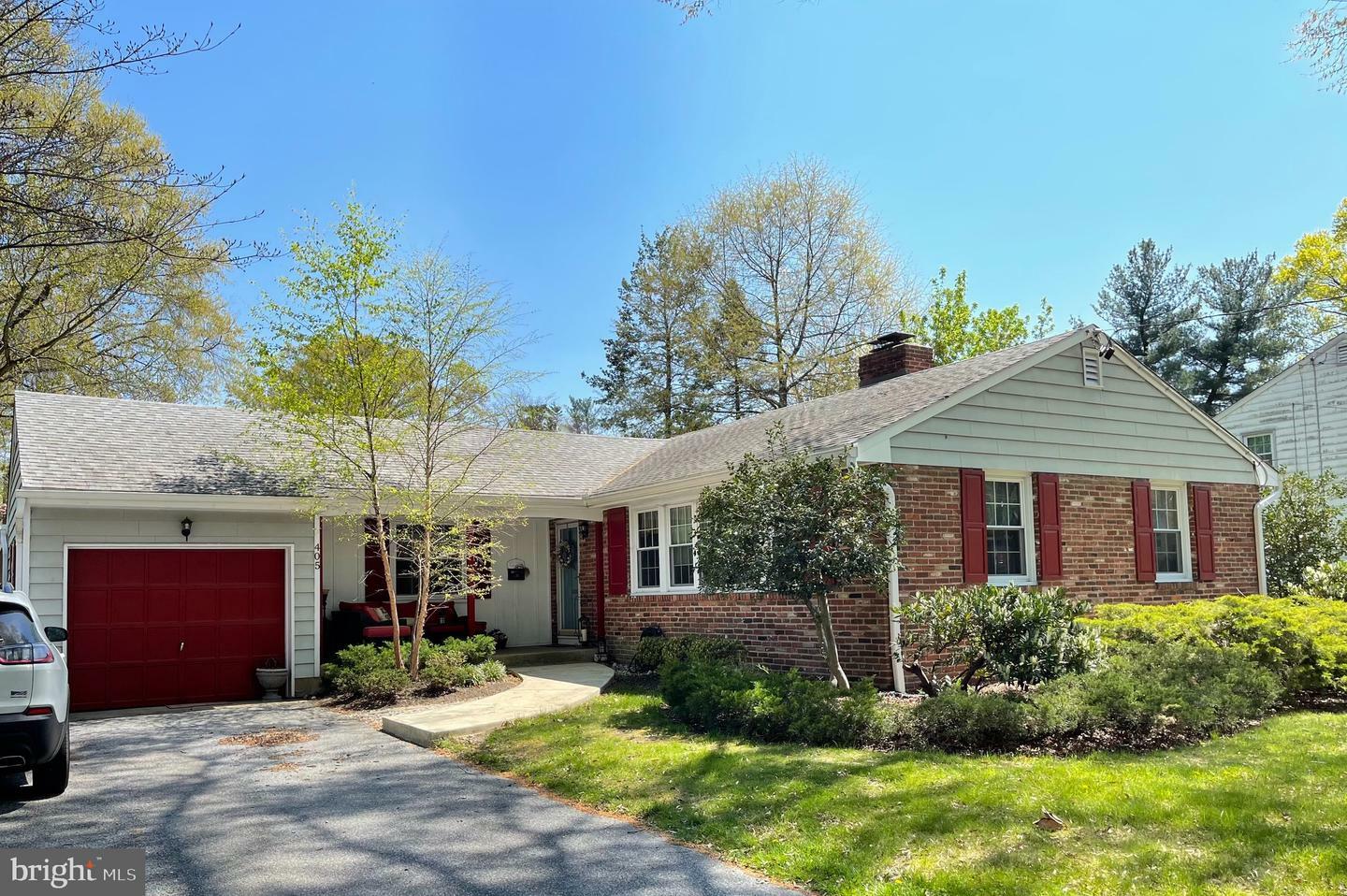 Property Photo: 405 High Street NJ 08057