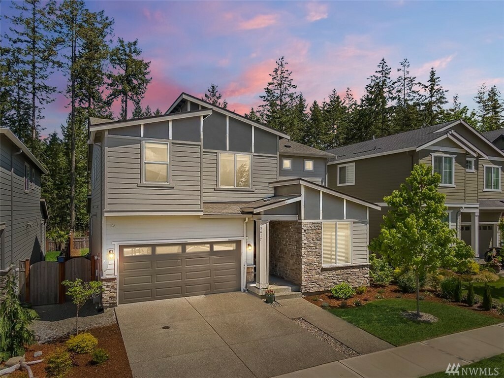 Property Photo: 13417 187th Av Ct E WA 98391