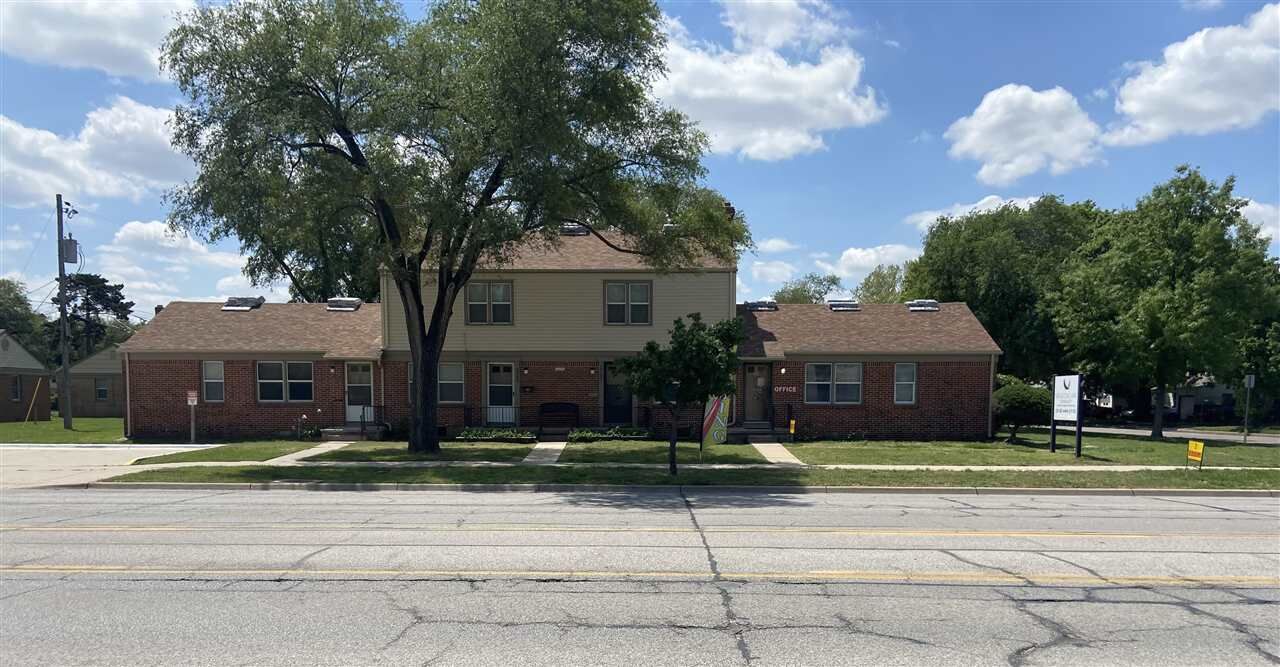 Property Photo:  2701 E Harry  KS 67211 