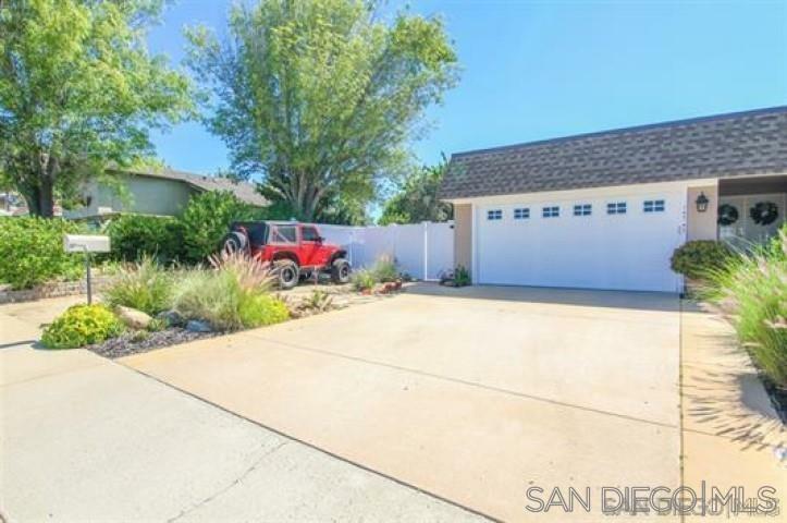 Property Photo:  14747 Dash Way  CA 92064 