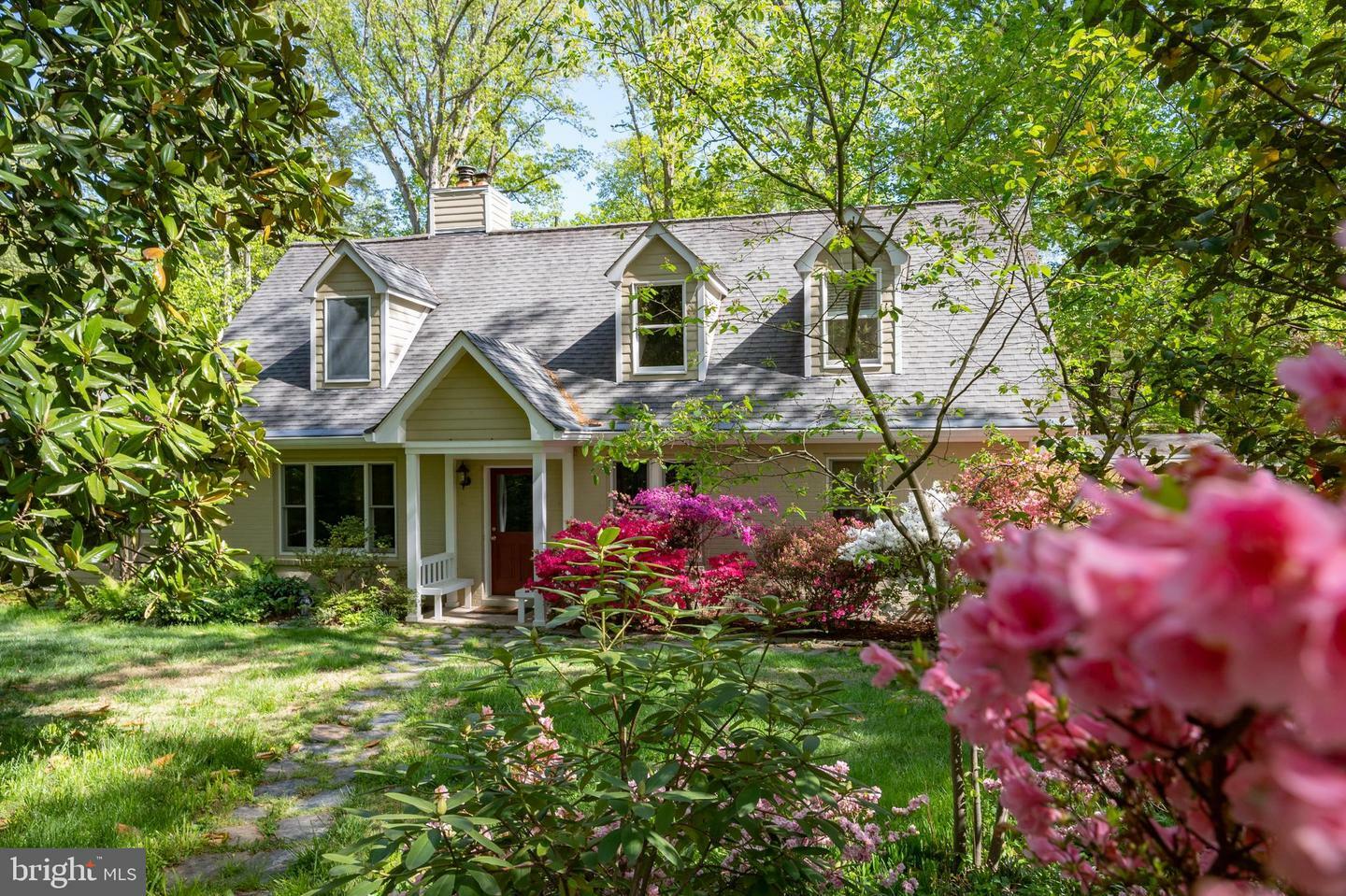 Property Photo:  1225 Shenandoah Road  VA 22308 