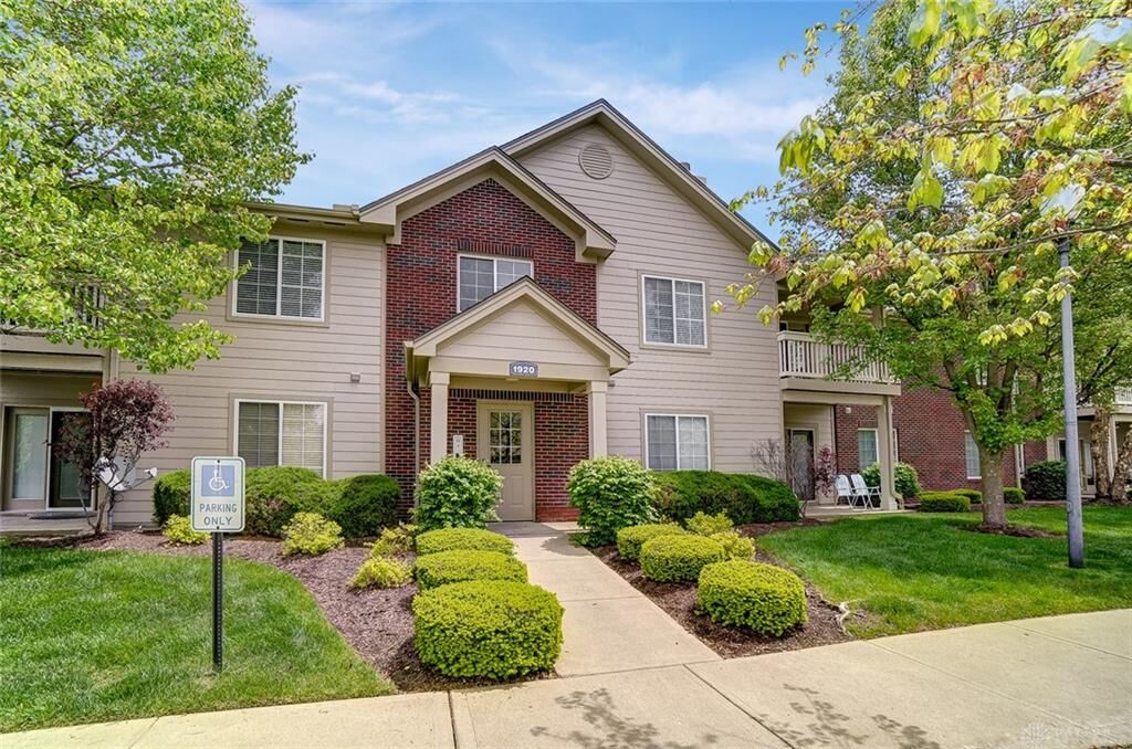 Property Photo:  1920 Waterstone Boulevard 101  OH 45342