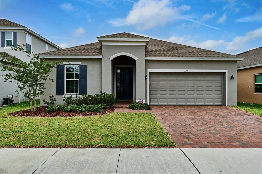 Property Photo:  328 Meadow Pointe Drive  FL 33844 