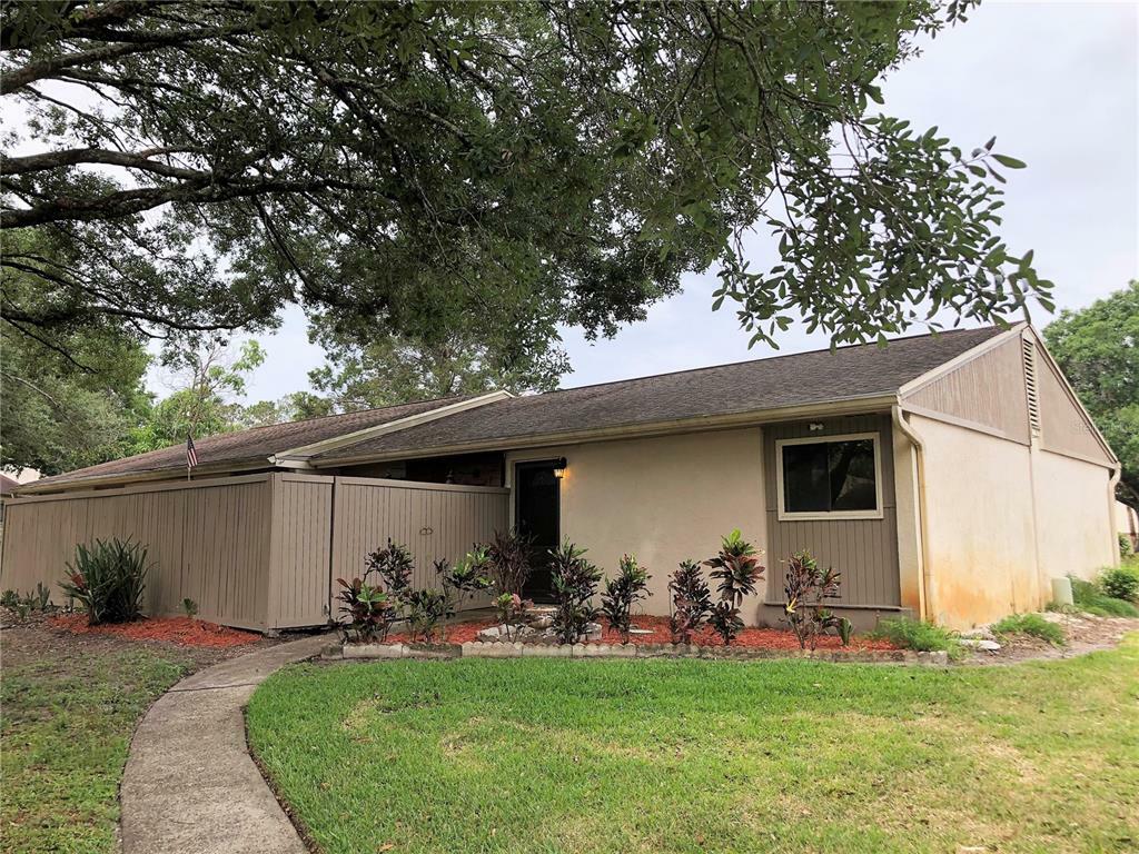 Property Photo:  8615 Cattail Drive  FL 33637 