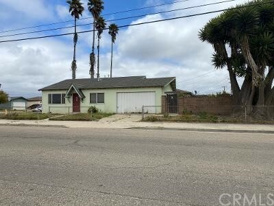 Property Photo:  302 Obispo Street  CA 93434 