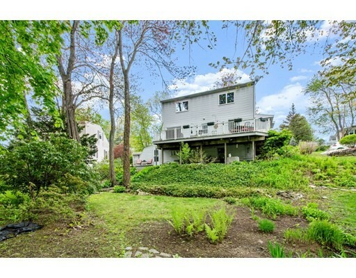 Property Photo:  164 Beaconsfield Rd  MA 01602 