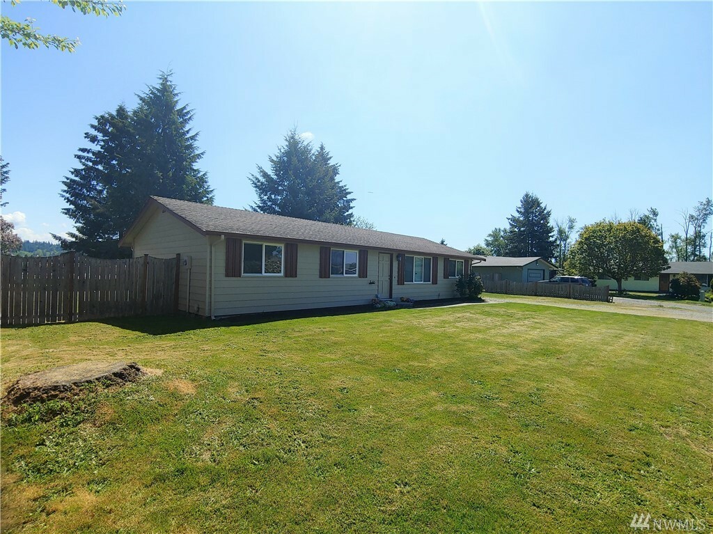 Property Photo:  16925 52nd Ave NE  WA 98270 