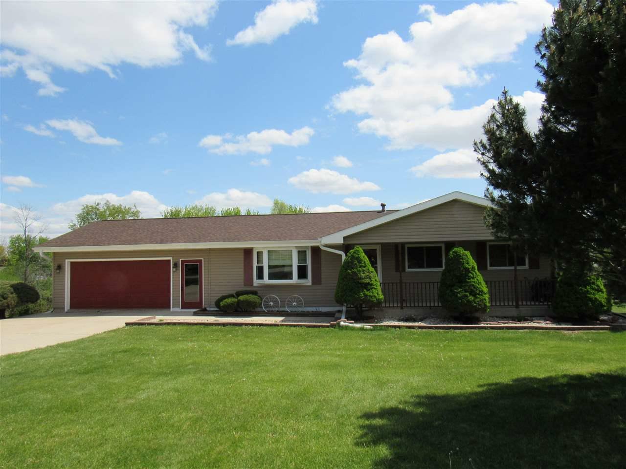 6329 West Burrwood Dr  Janesville WI 53548 photo