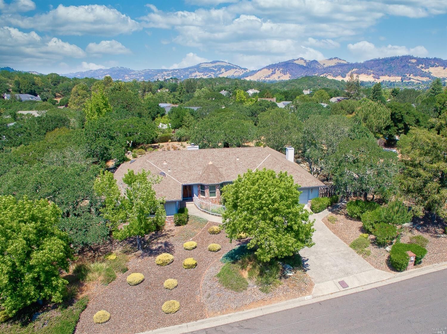 Property Photo:  4037 Quartz Drive  CA 95405 
