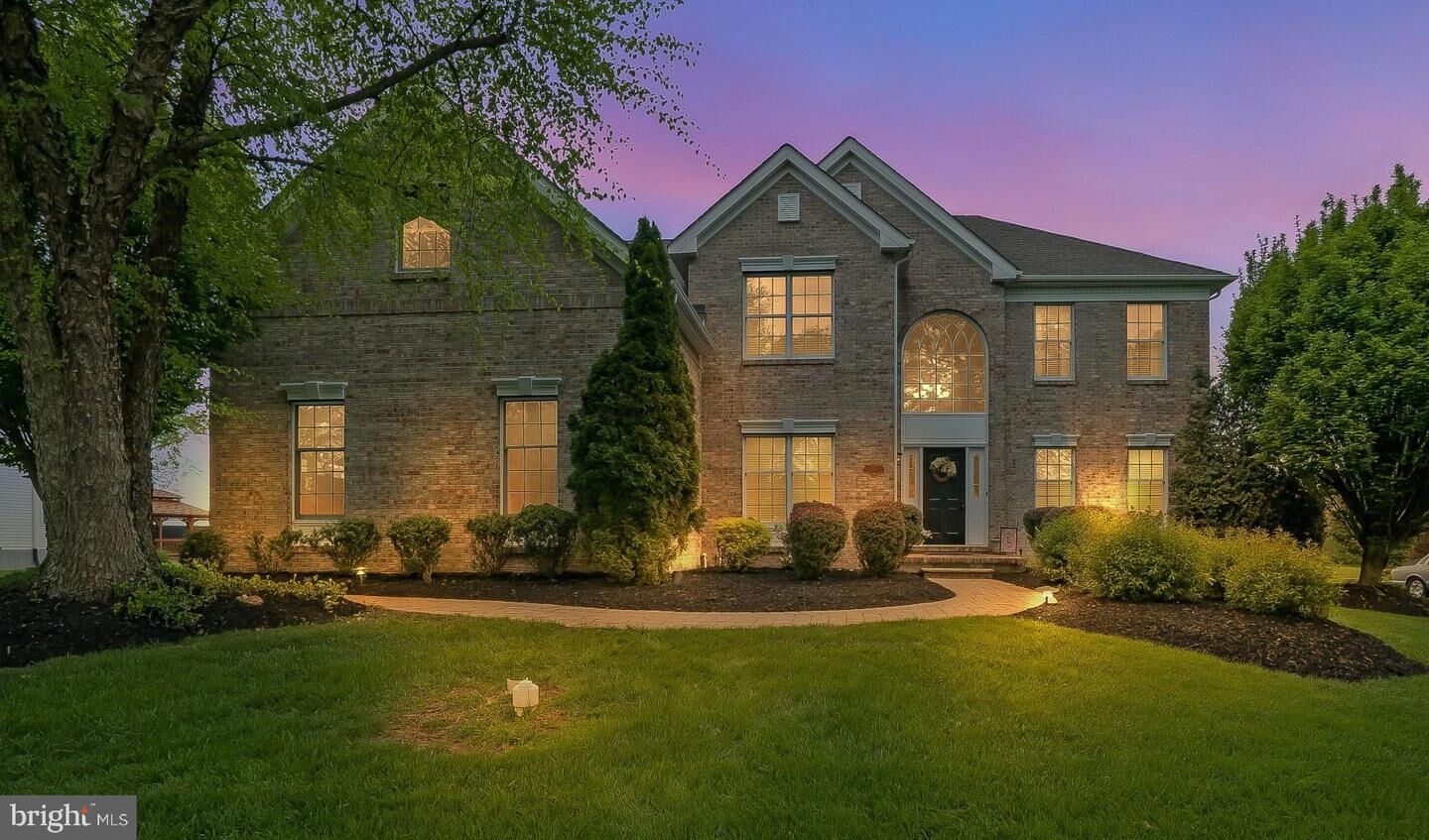 Property Photo:  1113 Surrey Lane  PA 19067 