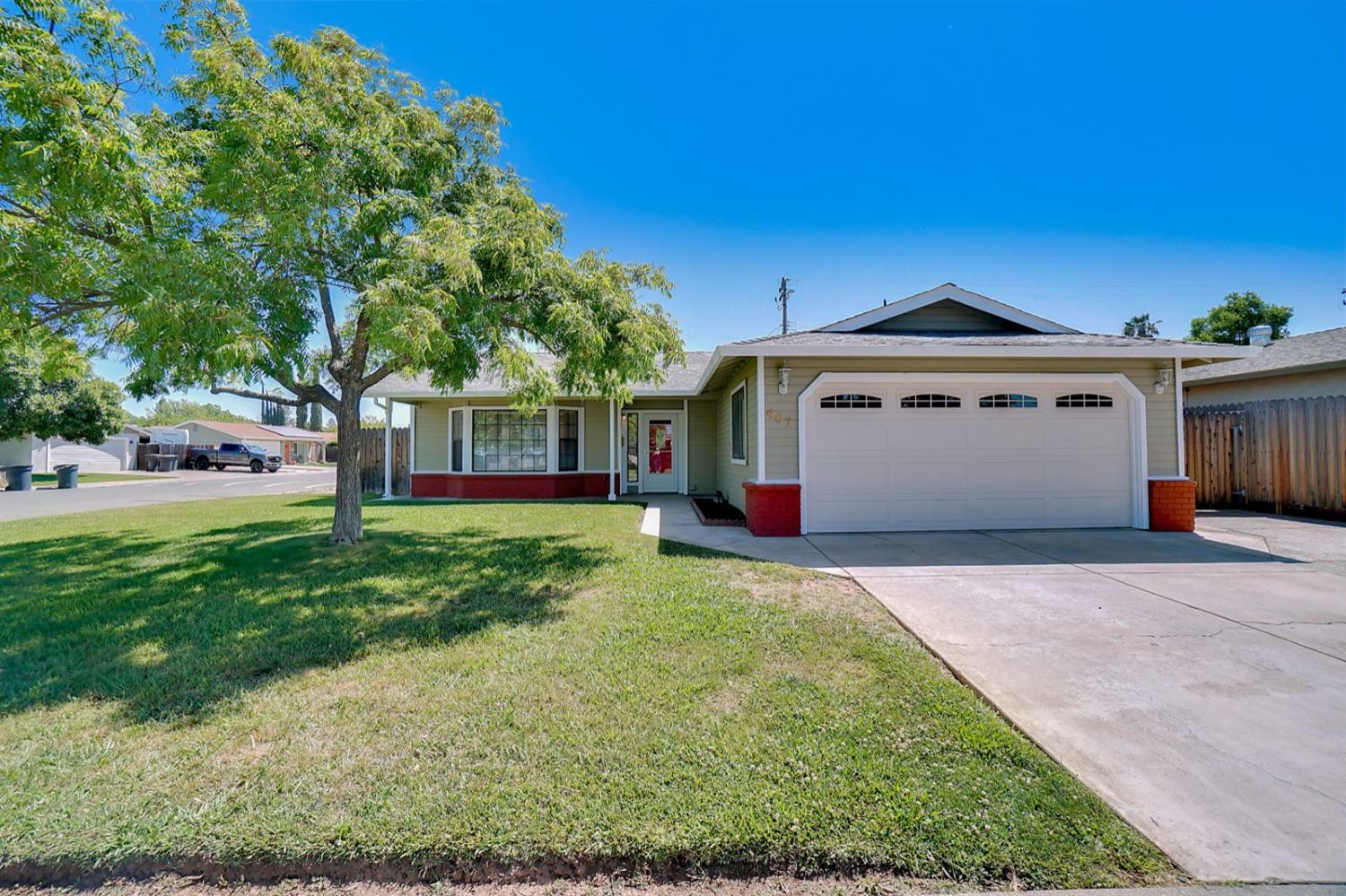 Property Photo:  407 Porter Drive  CA 95678 