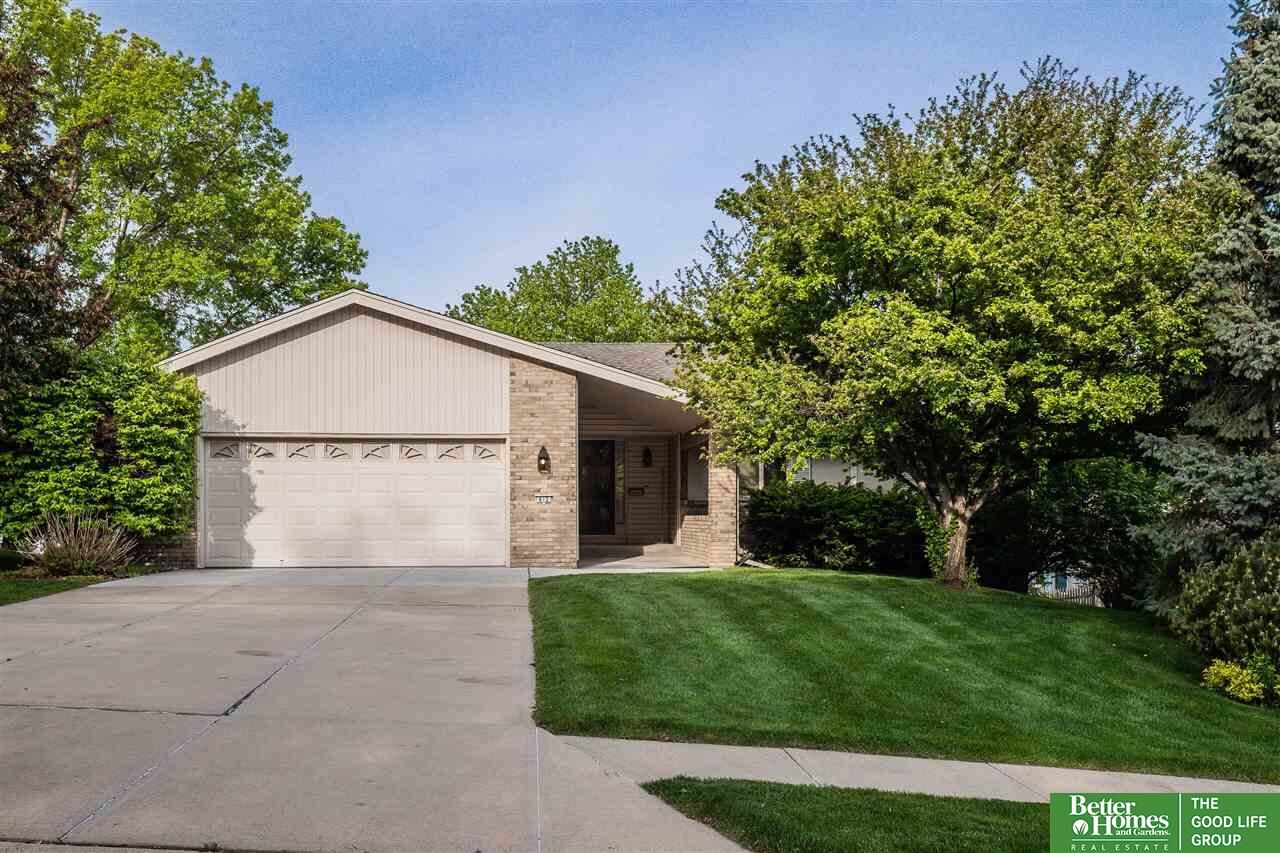 Property Photo:  612 S 158th  NE 68118 