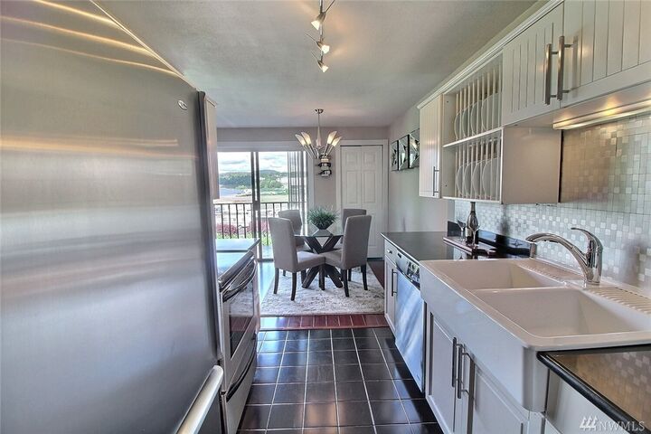 Property Photo: 11600 Rainier Ave S 202 WA 98178