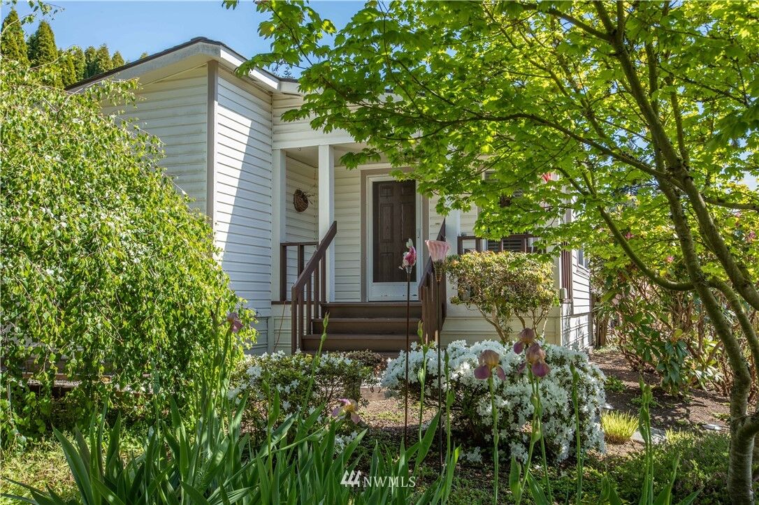 Property Photo:  4965 Wheel Drive  WA 98260 