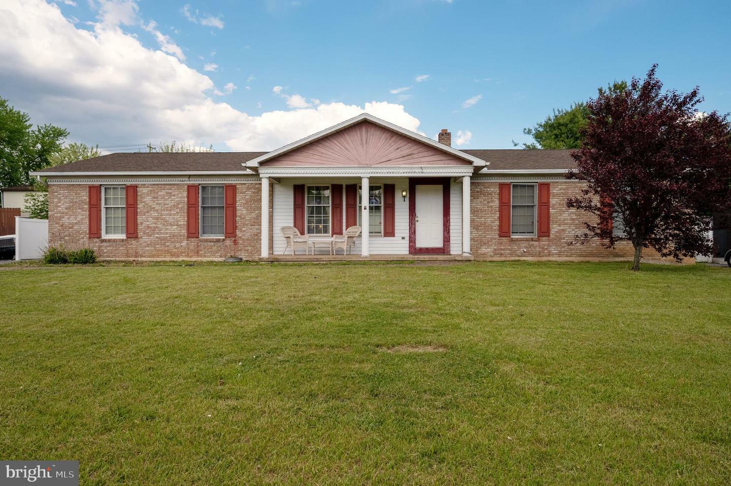 Property Photo: 5765 Pottsville Pike PA 19533