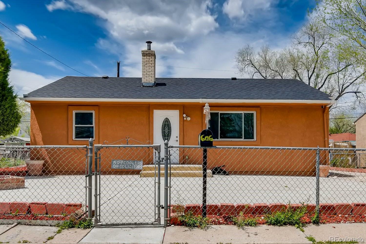 Property Photo:  606 E Saint Elmo Avenue  CO 80905 