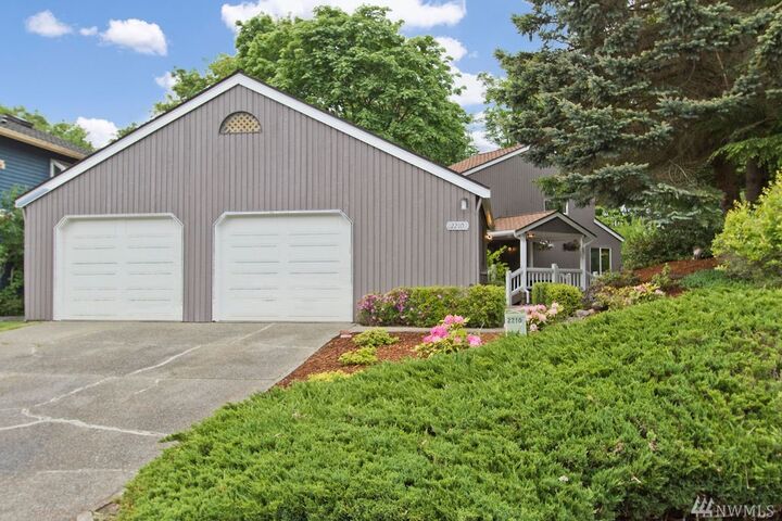 2210 SE 8th Dr  Renton WA 98055 photo