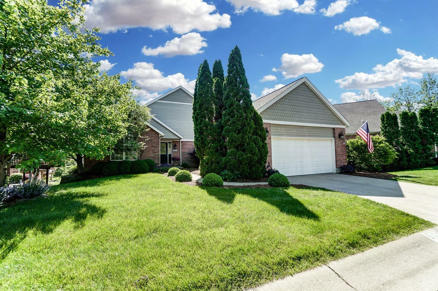 Property Photo: 966 Willow Lake Ct OH 45233