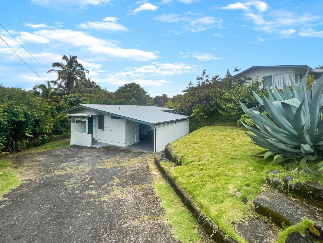 Property Photo:  27-301 Kaieie Rd  HI 96781 