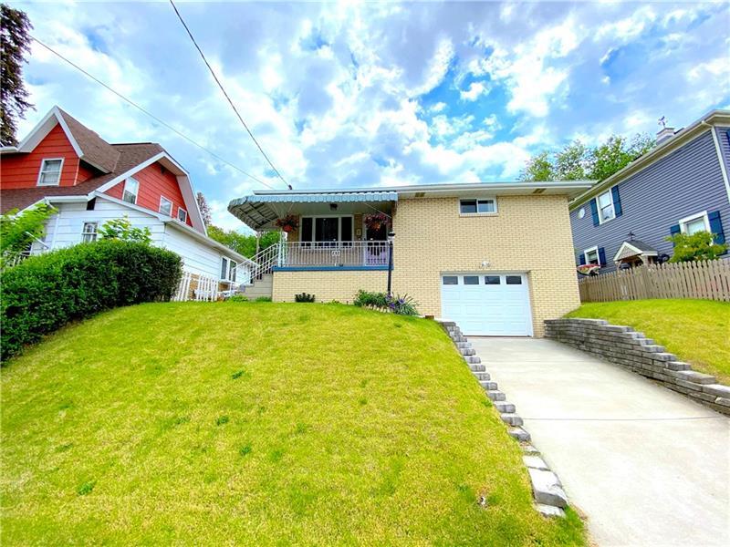 Property Photo:  909 Orchard Ave  PA 15601 