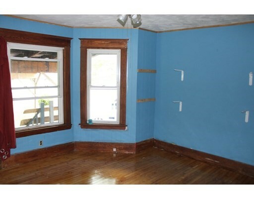 Property Photo:  237 Conway St  MA 01301 