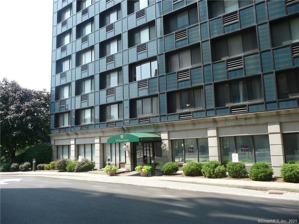 Property Photo:  300 Broad Street 508  CT 06901 