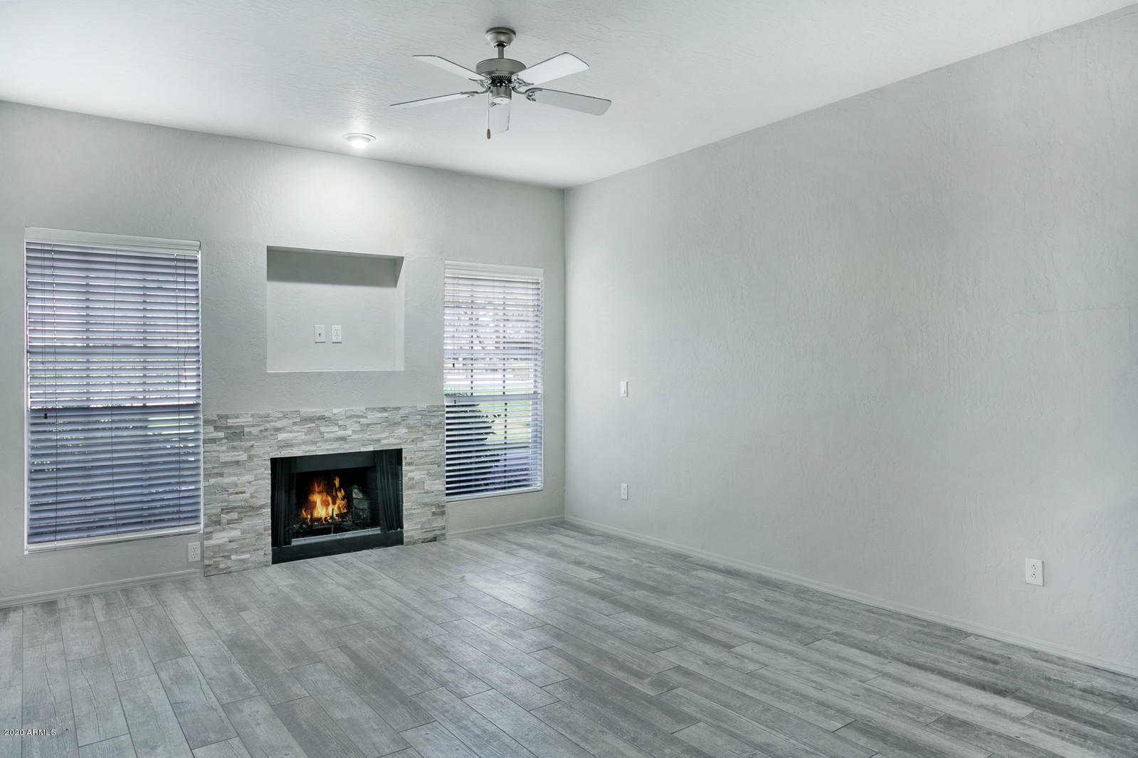 Property Photo: 14145 N 92nd Street 1103 AZ 85260