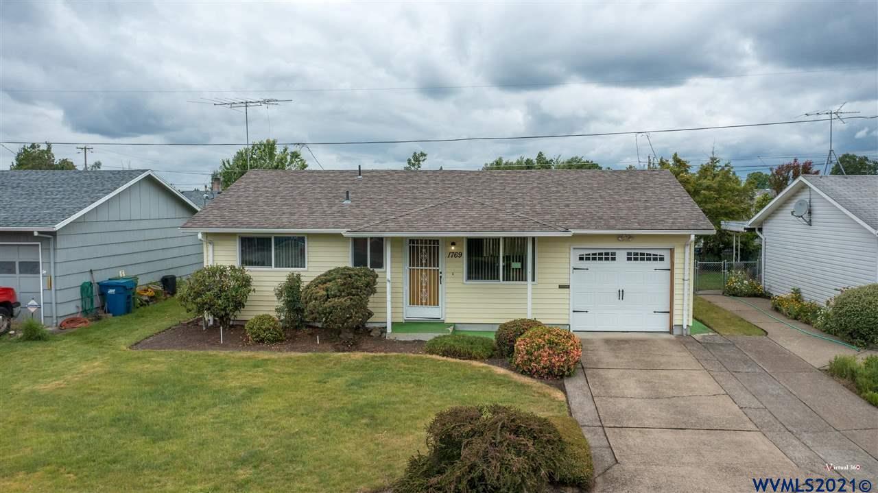 Property Photo: 1769 Thompson Rd OR 97071