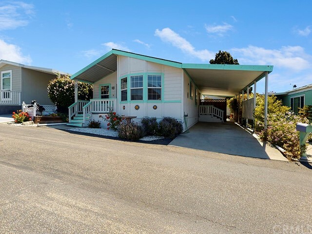 Property Photo:  506 Pinon Drive 33  CA 93442 