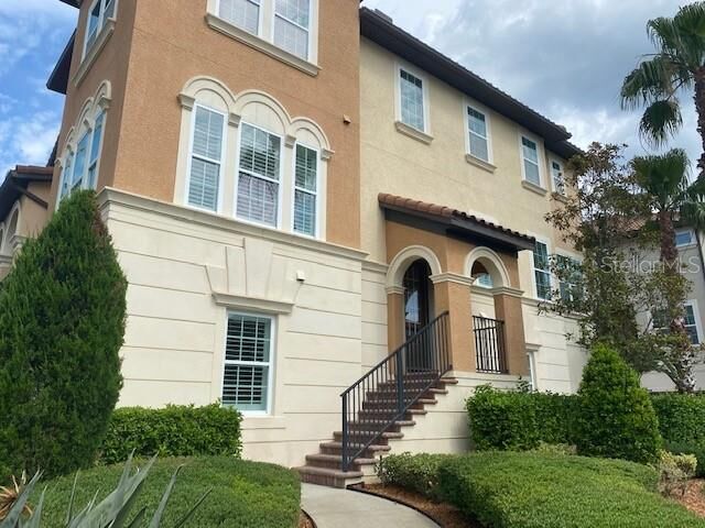 Property Photo: 401 Pavia Loop FL 32746