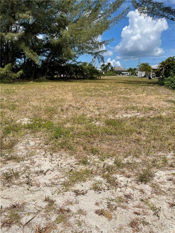 Property Photo:  128 SW 35th Avenue  FL 33991 