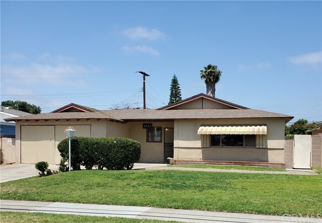 Property Photo: 2032 S Greenville Street CA 92704