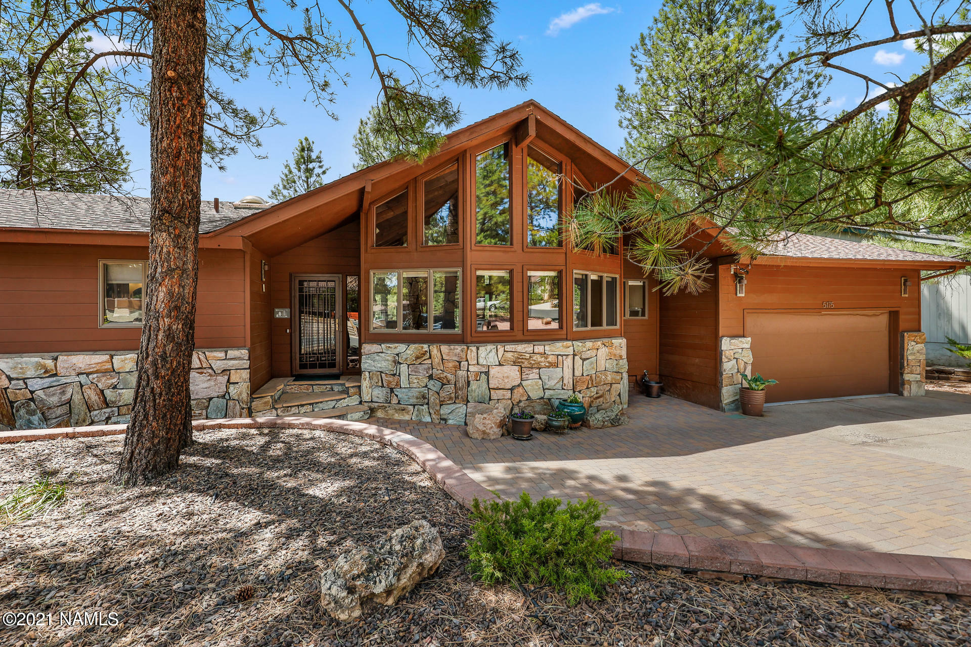 5175 E Hickory Drive  Flagstaff AZ 86004 photo