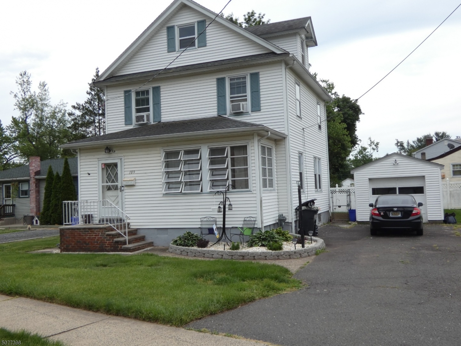 Property Photo:  109 Tompkins Ave  NJ 07080 