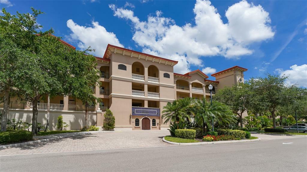 Property Photo: 7710 Lake Vista Court 304 FL 34202