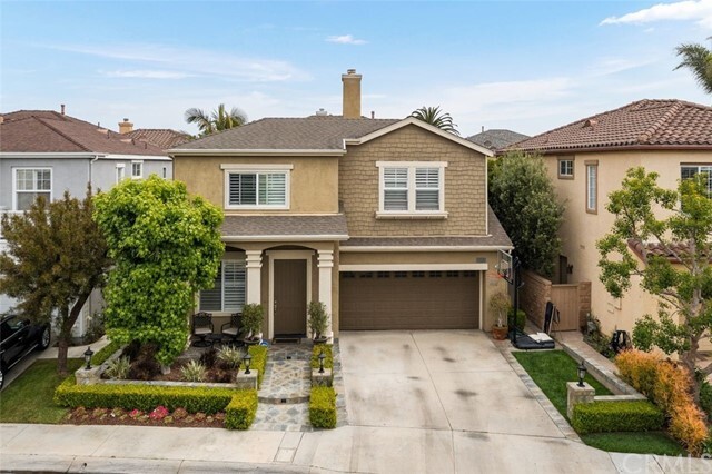 Property Photo: 16812 Pembrook Lane CA 92649