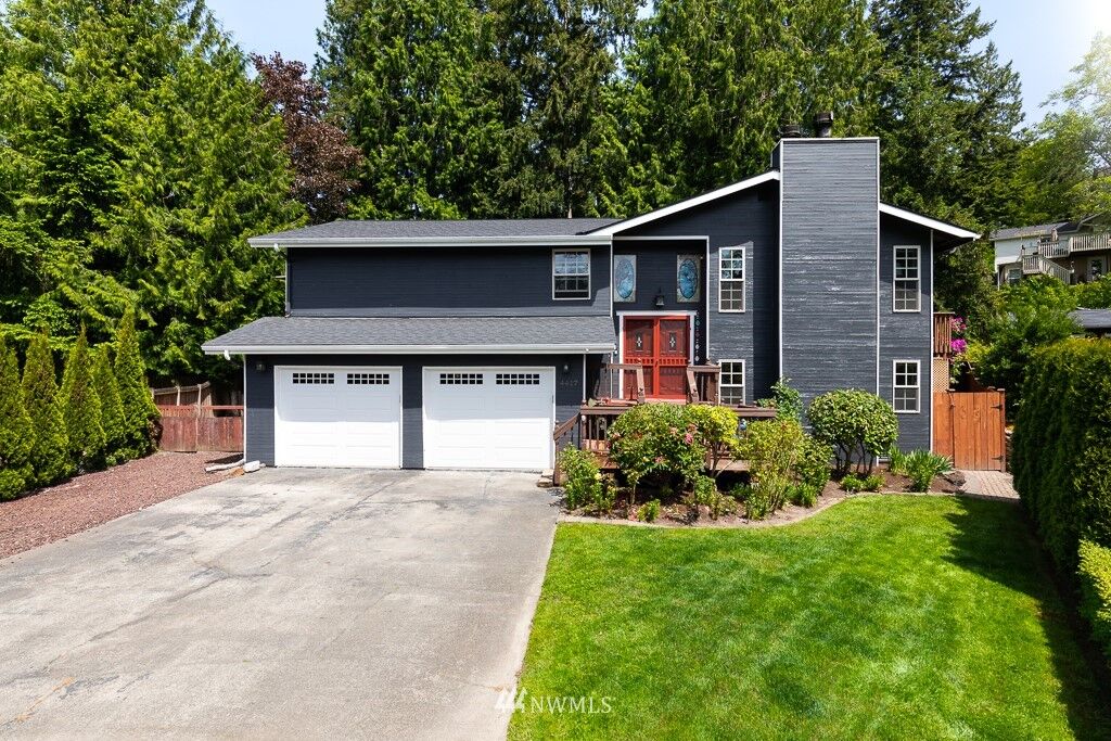 Property Photo: 4417 154th Place SW WA 98087