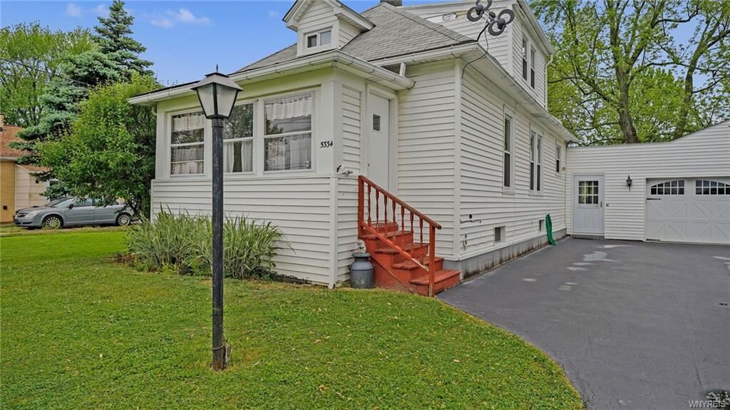 Property Photo:  5334 Lake Avenue  NY 14127