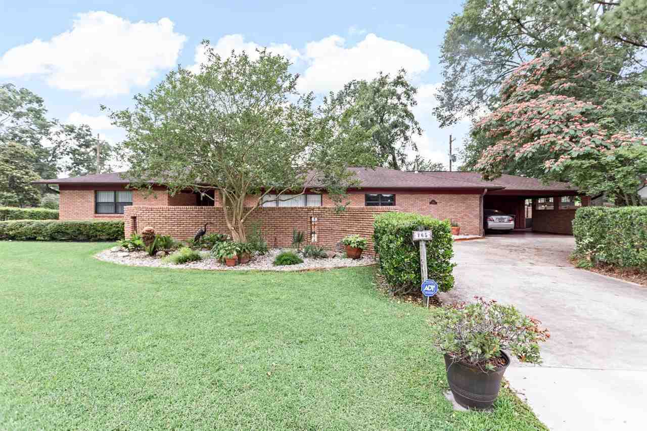 Property Photo:  765 Belvedere  TX 77706-0000 