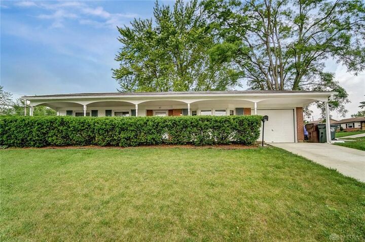 105 McCraw Drive  Englewood OH 45322 photo