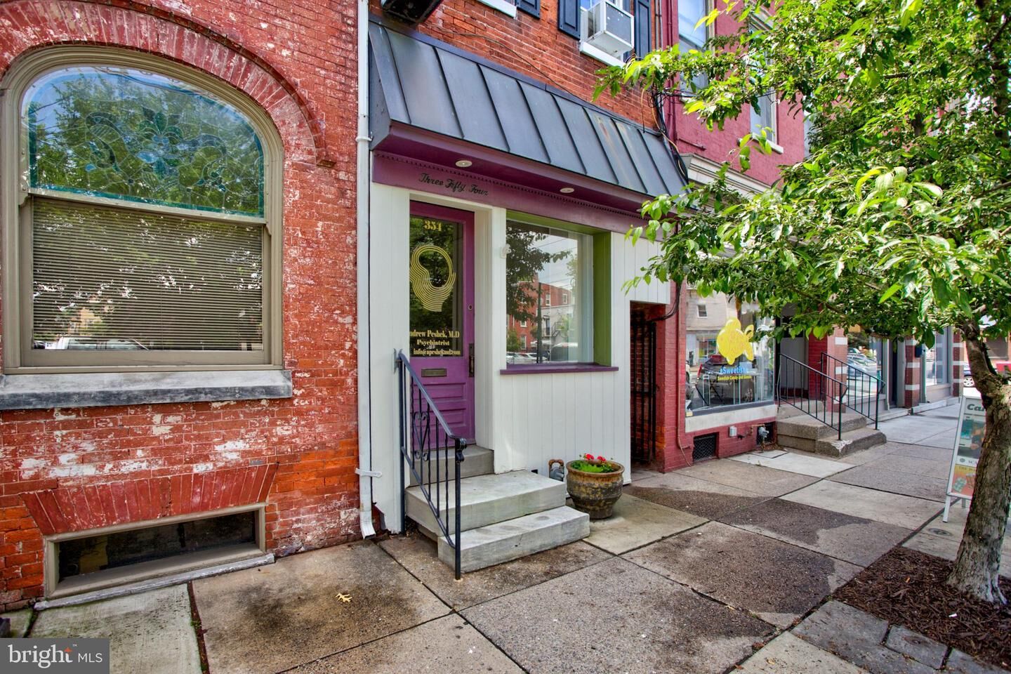 Property Photo:  354 N Queen Street  PA 17603 