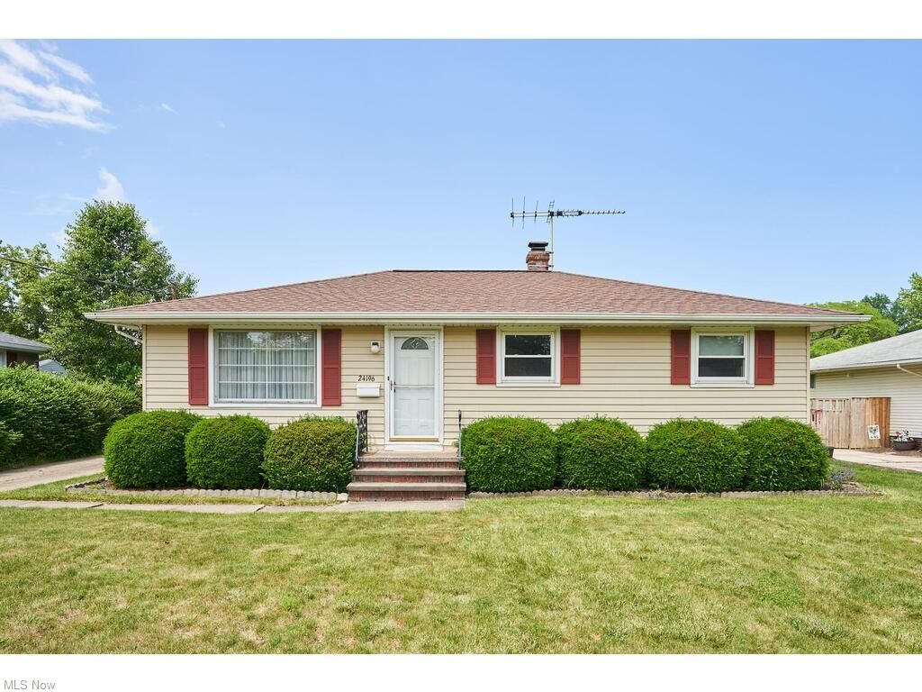 Property Photo:  24196 Rosita Lane  OH 44070 