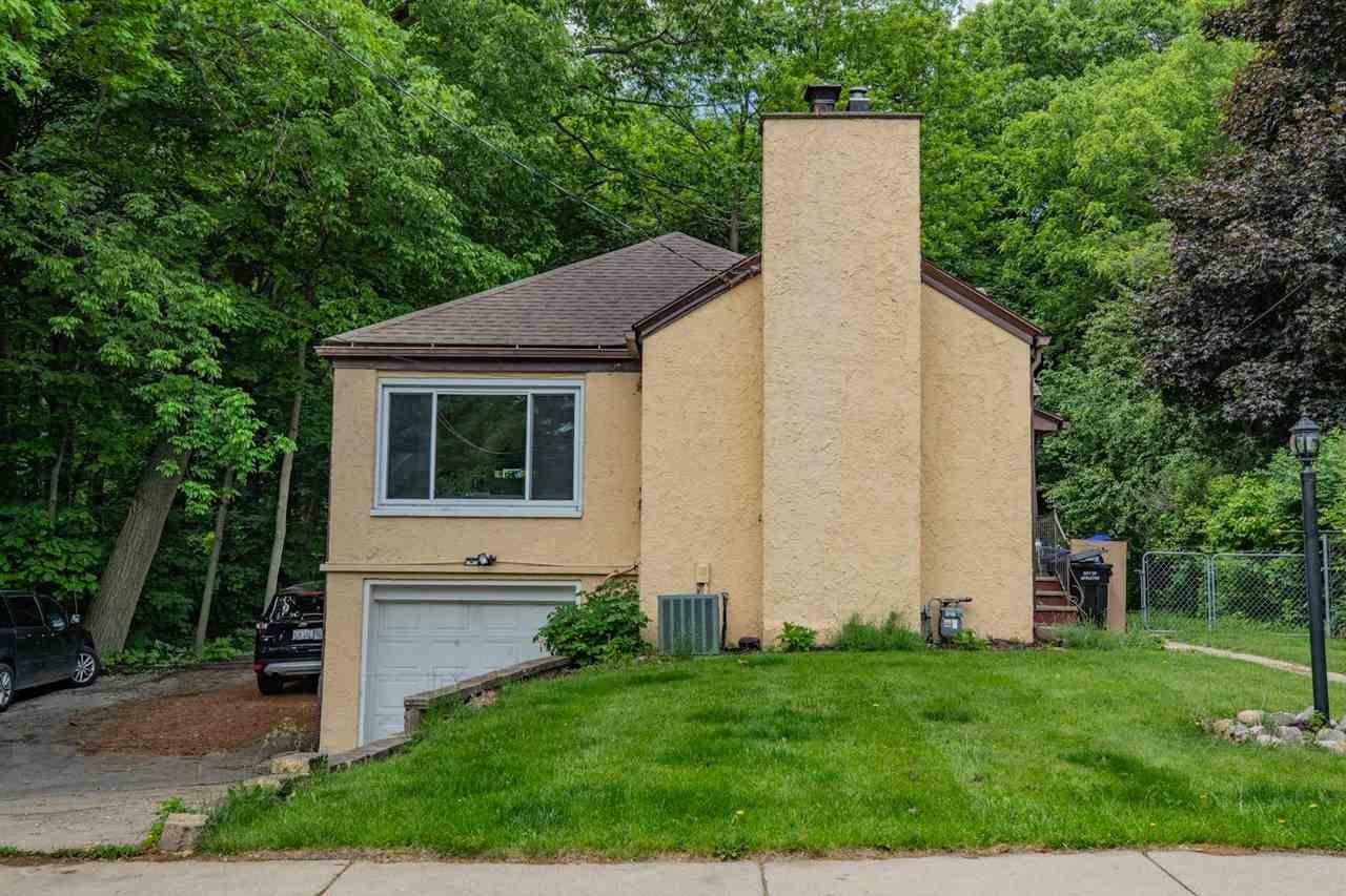 Property Photo:  1701 South Ravinia Place  WI 54915 