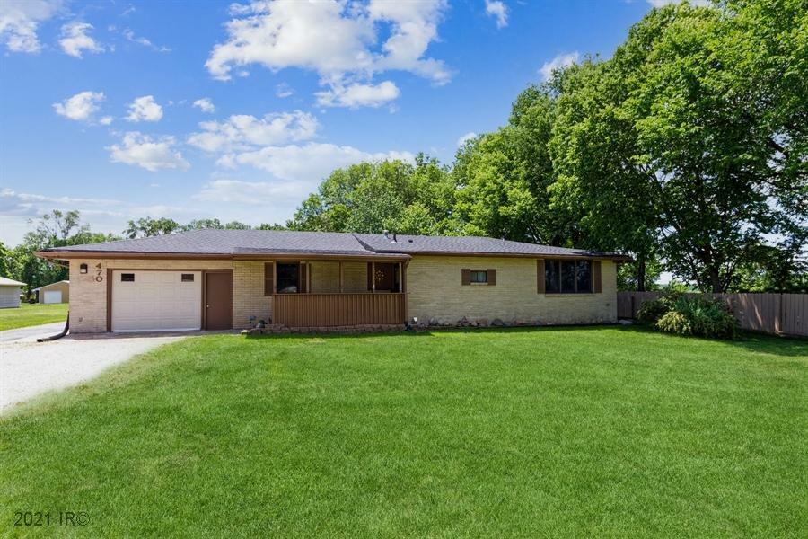 Property Photo:  470 NW 50th Place  IA 50313 