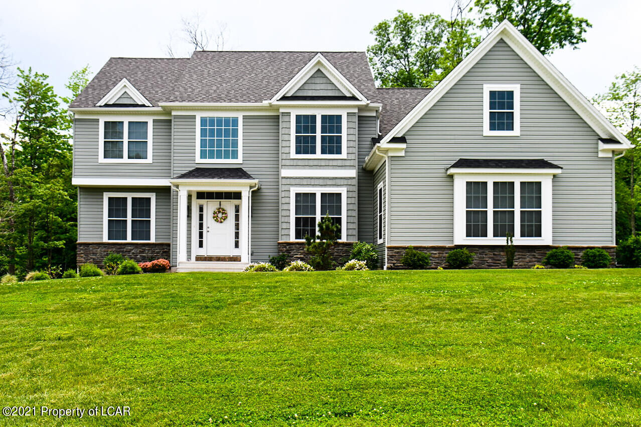 Property Photo:  1145 Woodberry Drive  PA 18707 