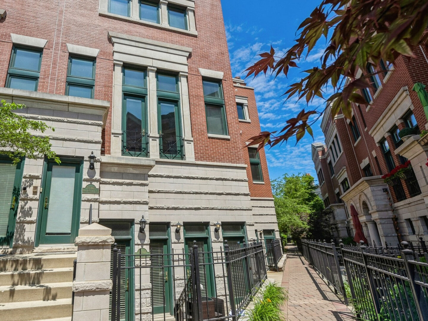 Property Photo:  2036 N Sedgwick Street H  IL 60614 